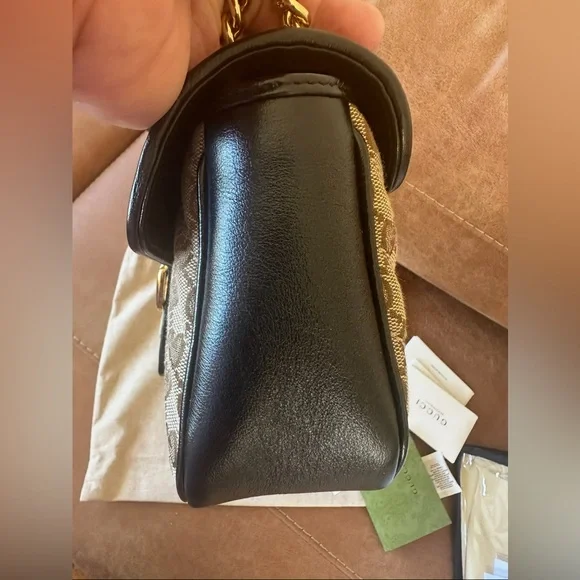 GUCCI Monogram Matelasse Diagonal Medium GG Marmont Shoulder Bag - Picture 6 of 15